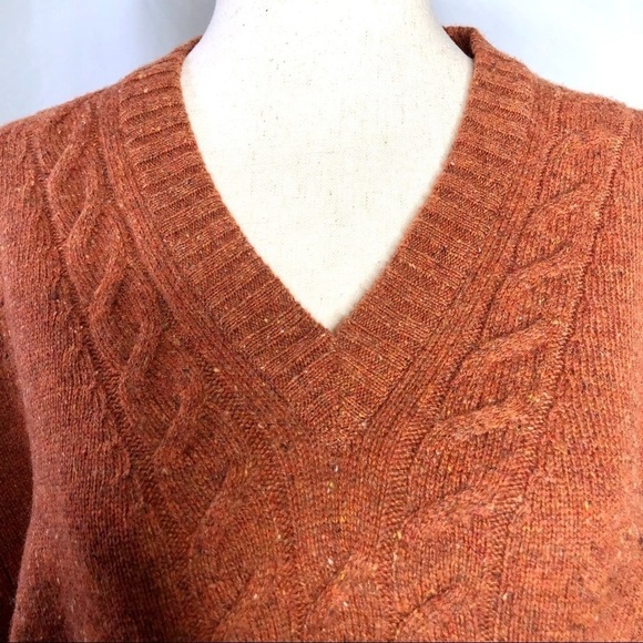 Eddie Bauer v-neck cabled sweater wool camel brown - Picture 2 of 8